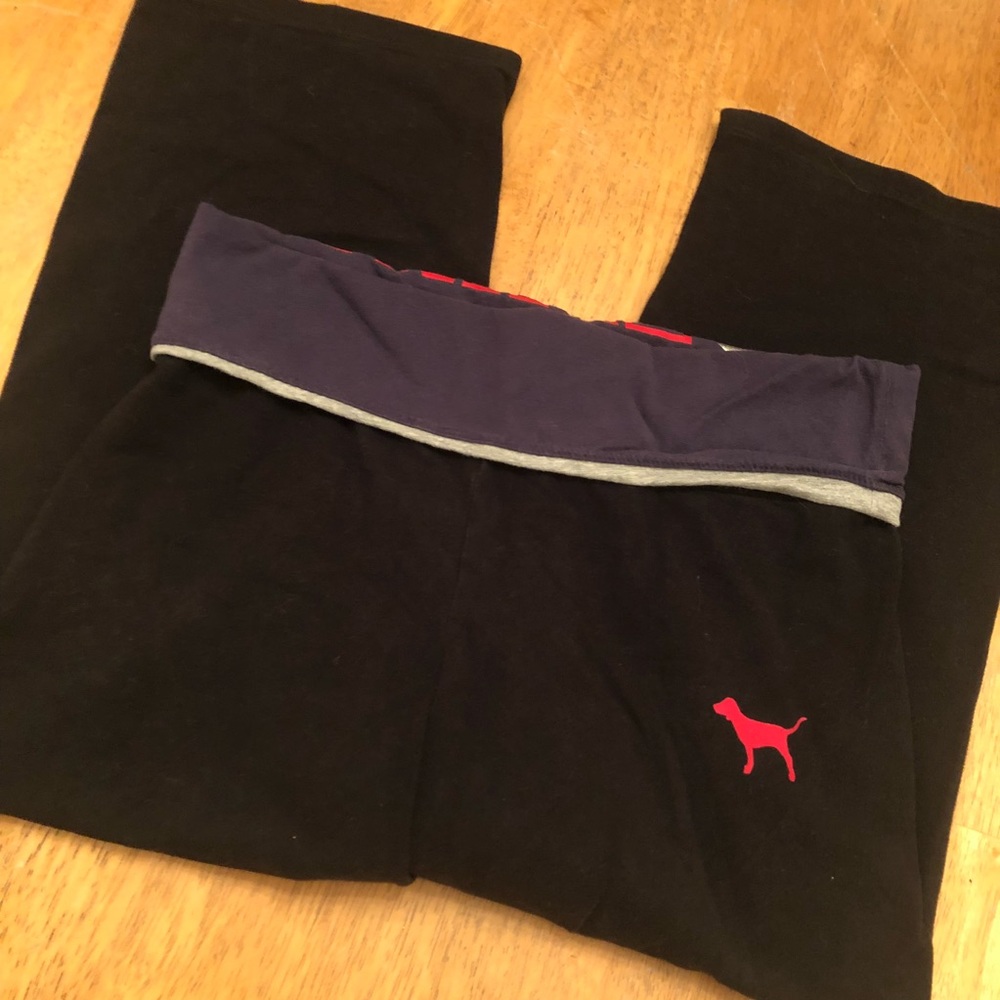 PINK Capri yoga pants very good cond SZ Med Twins